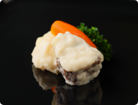 牛ホホ肉の白ワイン蒸し　軽いクリームソース