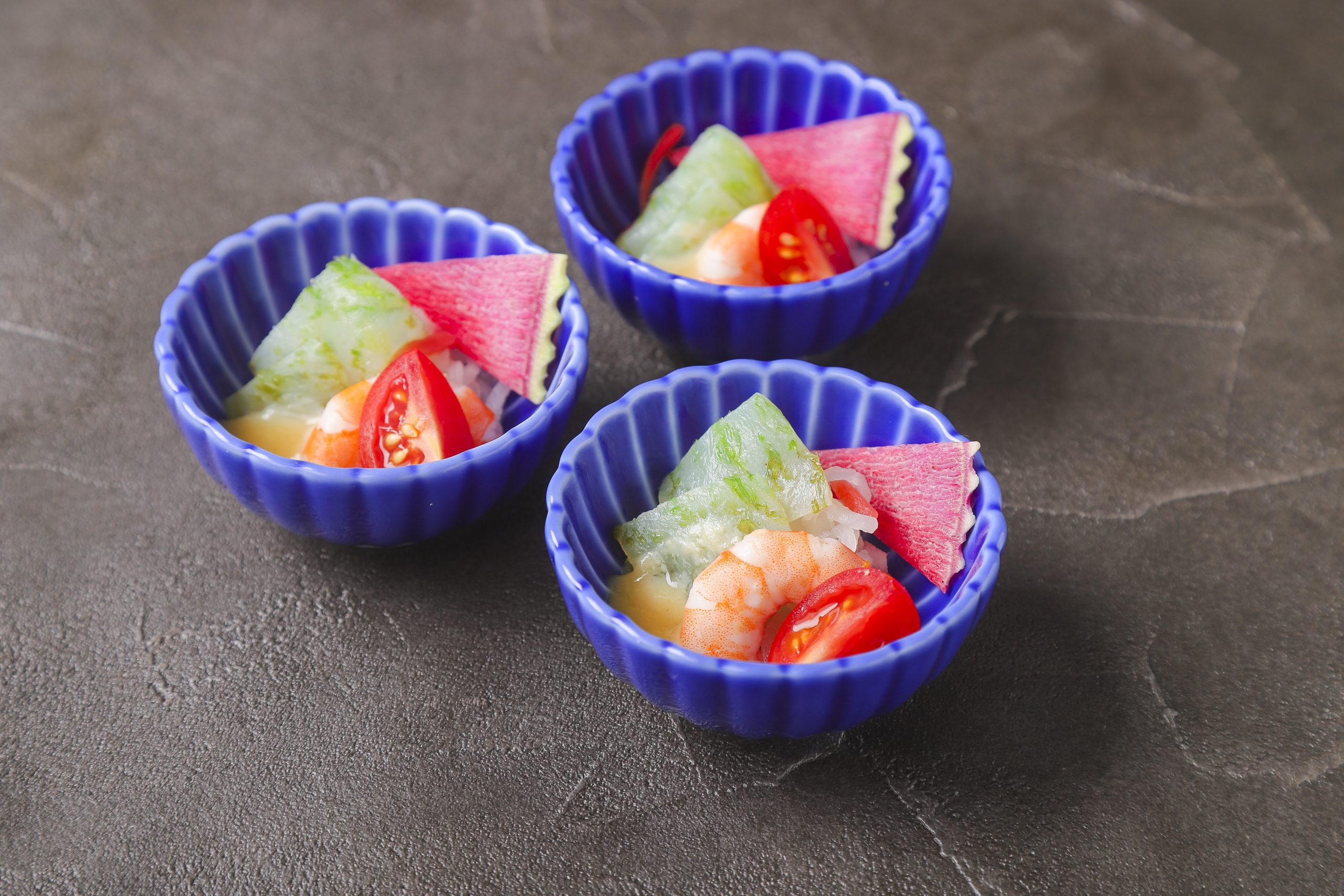 あおさ蒟蒻と海老の辛子酢味噌