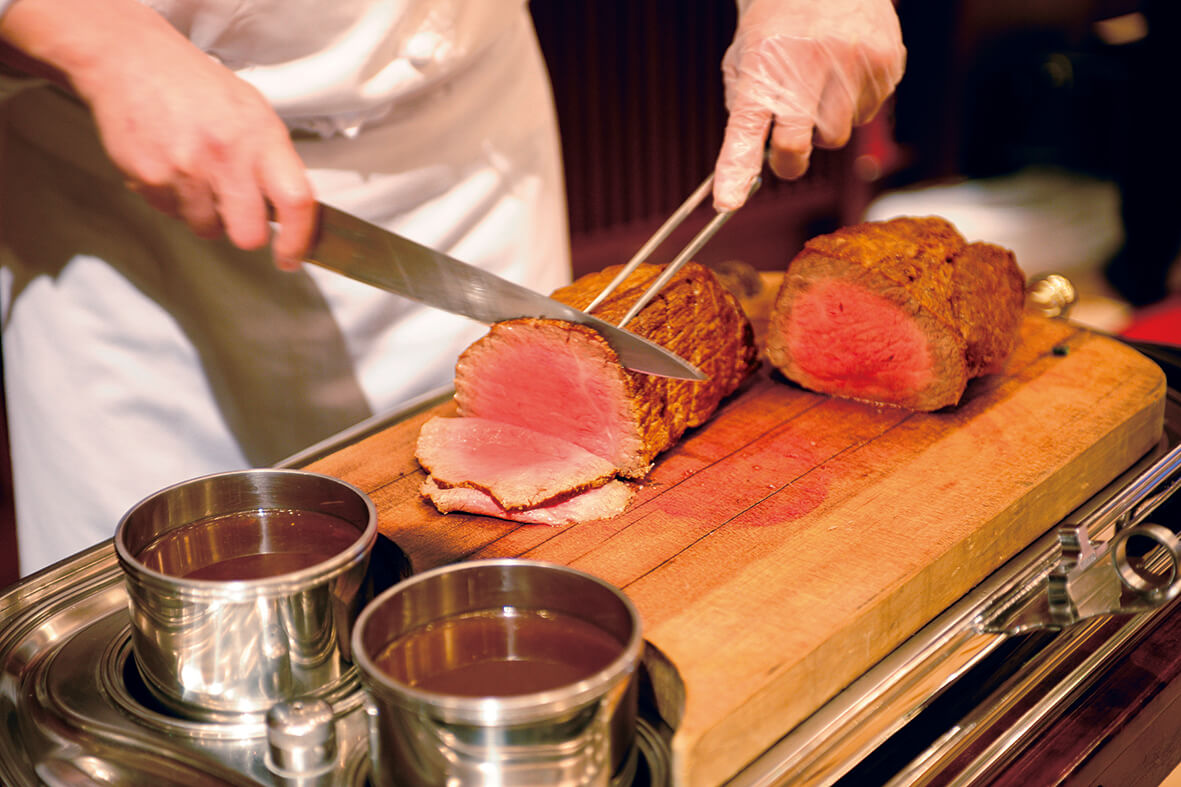 ローストビーフカービング　グレービーソース