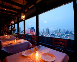 12 18 2３日ﾃﾞｰﾄ 梅田 クリスマス 夜景 Xmas ディナー 魅せる前菜 真鯛のポワレ 国産牛フィレ肉のグリルを堪能 全8品 100円