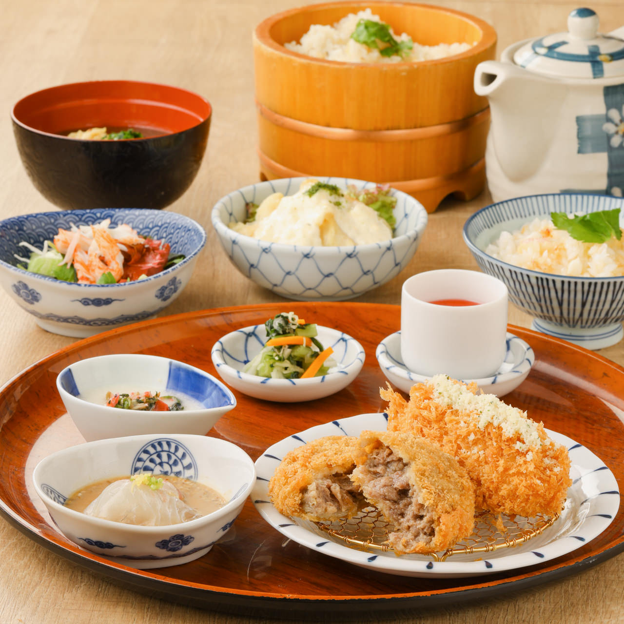 【鯛めし食べ放題付】神戸牛メンチカツと蟹クリームコロッケと鯛茶漬けご膳