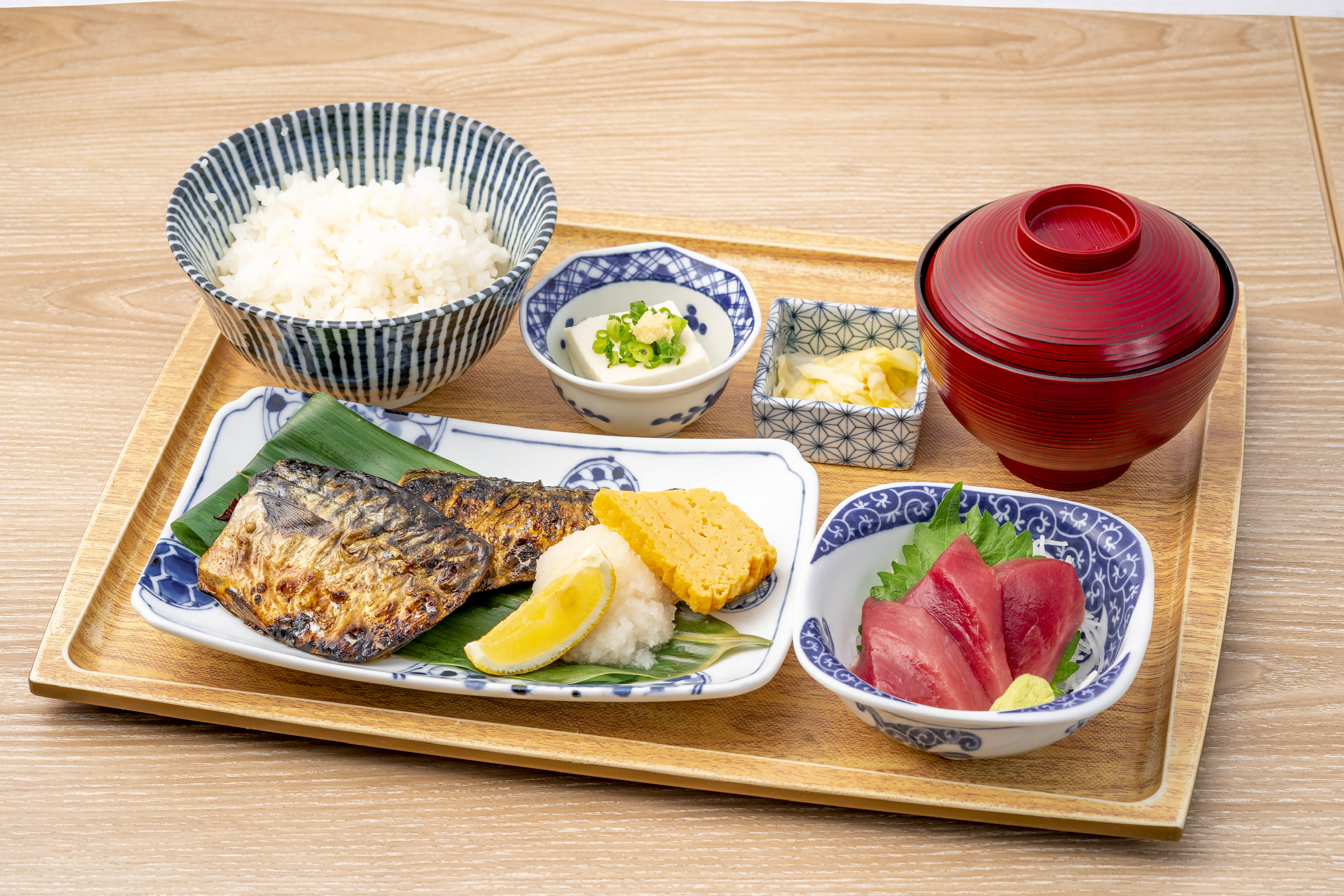 ■【平日限定】本日の焼き魚と刺身御膳