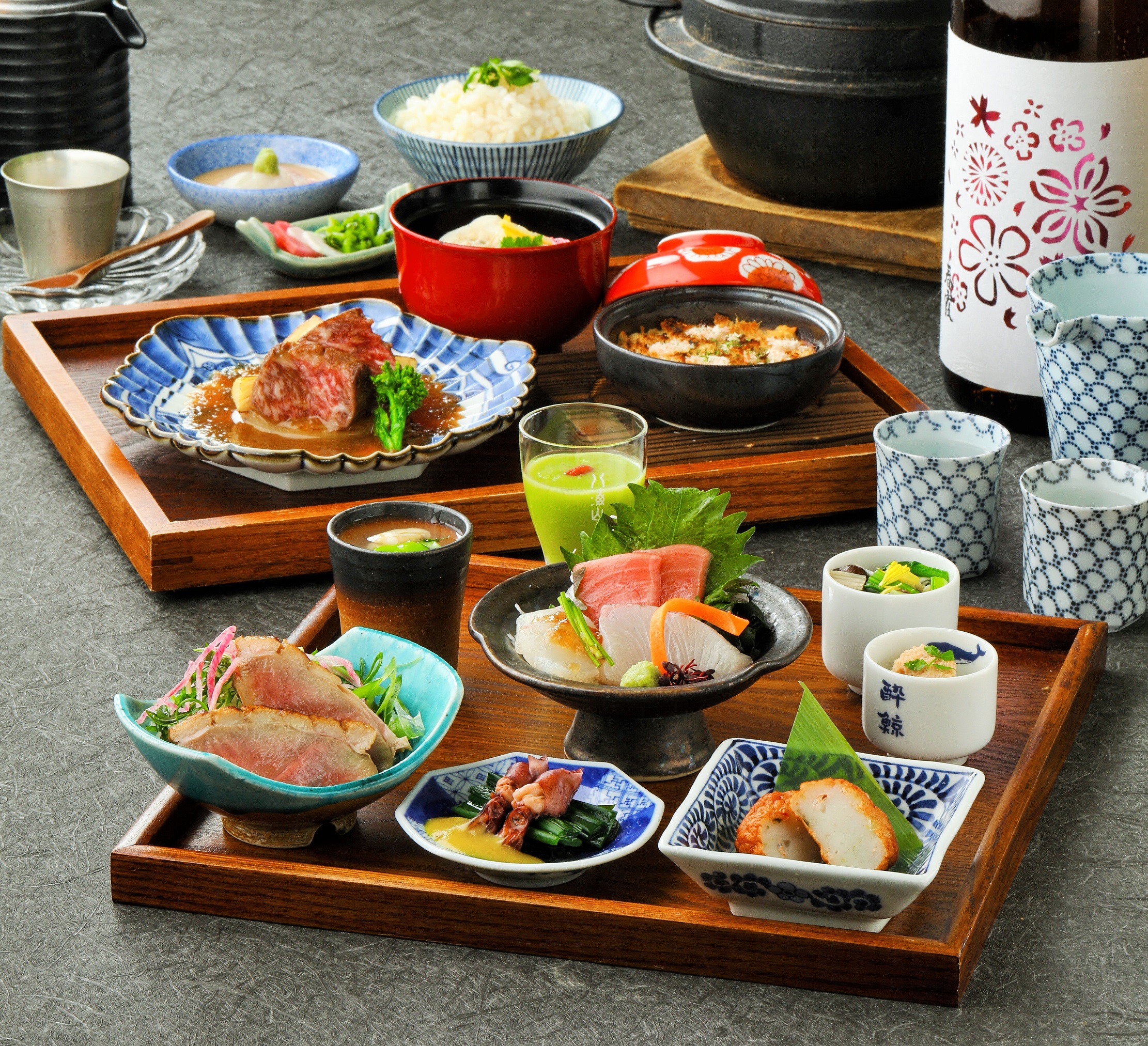 公式 虎連坊 ヒルトンプラザウエスト店 梅田で旬と酒を愉しむ大人居酒屋 ダイナック