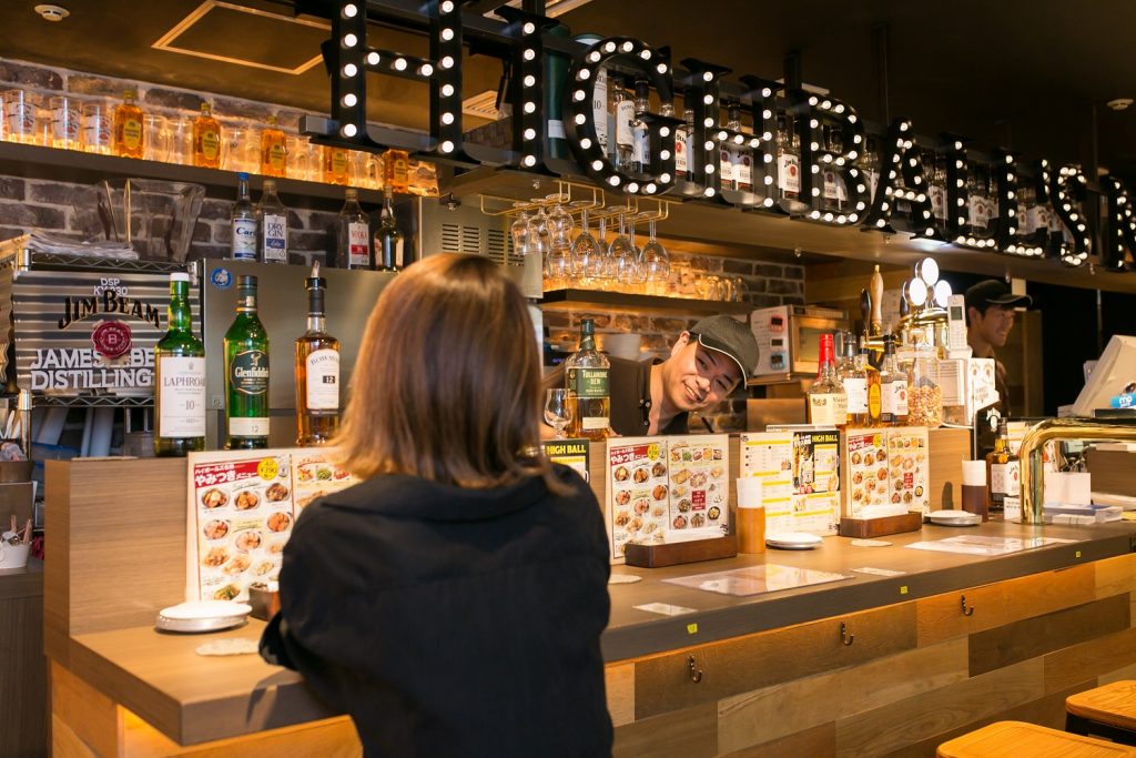 Highball Girl In Namba Osaka 駅ナカ酒場 ハイボールズなんば Highball Girl In Namba Osaka 駅ナカ酒場 ハイボールズなんば