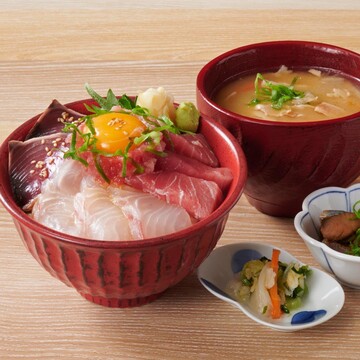 鯛めし食べ放題ランチ 鯛めし海鮮丼