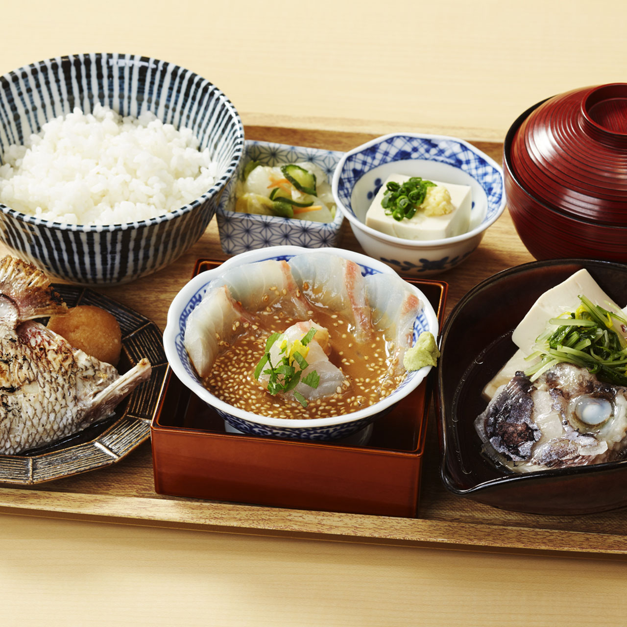 魚盛名物 鯛胡麻茶漬け 1280円